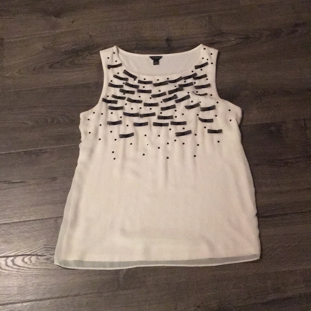 Sleeveless dress top